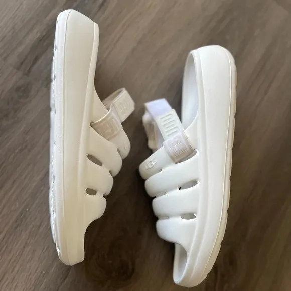 UGG Sport Yeah Slingback Slip On Sandals White