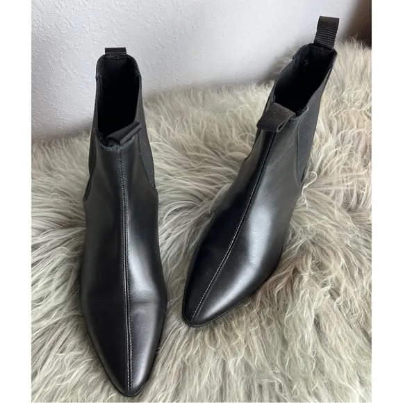 Underground England Chelsea Boots - Black Leather UK Size 6