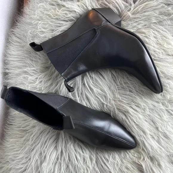 Underground England Chelsea Boots - Black Leather UK Size 6