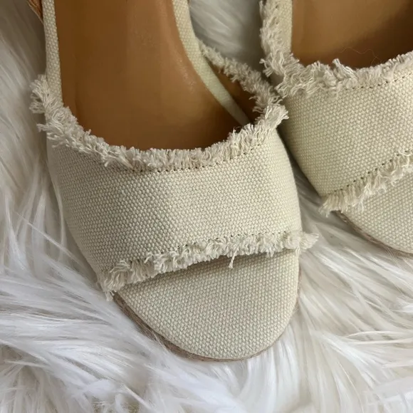 Unique TOMMY BAHAMA Fringy Canvas Savina Espadrille Wedge Sandles size 7 1/2