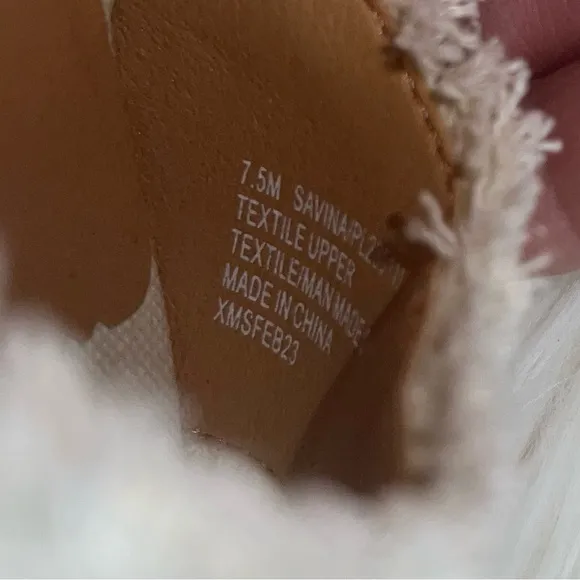 Unique TOMMY BAHAMA Fringy Canvas Savina Espadrille Wedge Sandles size 7 1/2
