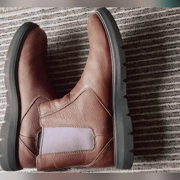 Unsructured By Clarks Men's Leather Chelsea Boots Sz 13M