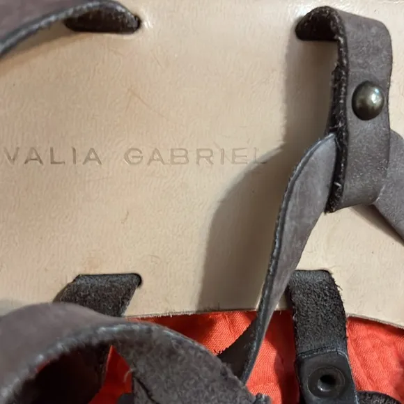 Valia Gabriel leather sandals