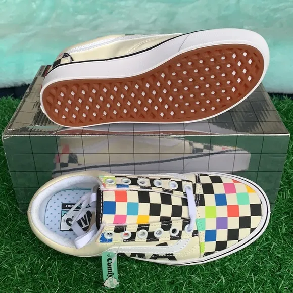 VANS COMFYCUSH OLD SKOOL MOMA BRAND MEN’S