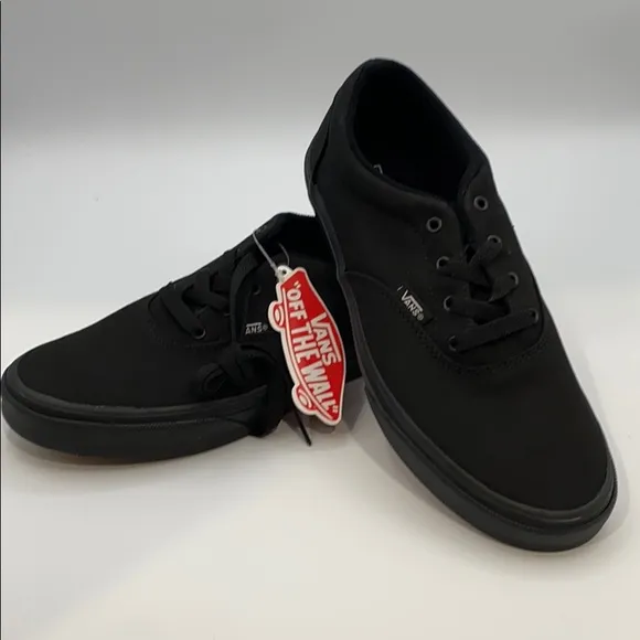 VANS DOHENY LOW TOP SNEAKERS KIDS