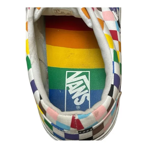 Vans Doheny Pride Checkerboard White Rainbow Low Top Skate Sneakers Size 8.5