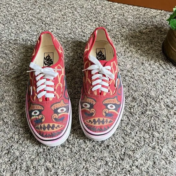 Vans Low Top Sneakers Asian Chinese Dragon Red Men’s Size 9.5 Lace Up Rare