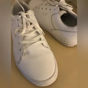 Vans off the wall mens white leather low top sneakers US 12