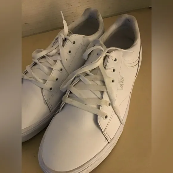 Vans off the wall mens white leather low top sneakers US 12