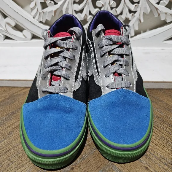 Vans Old School Marvel Skateboard Avengers Low Top Suede Sneakers Kids 2.5