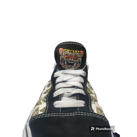 Vans Old Skool Jaguar Black Low Top Sneakers Size: Men 8.5 Woman 10