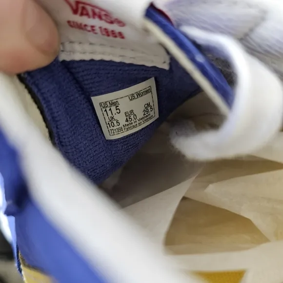 Vans Old Skool Lace Up Sneakers
