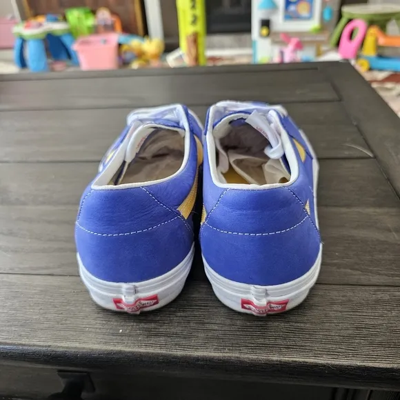 Vans Old Skool Lace Up Sneakers