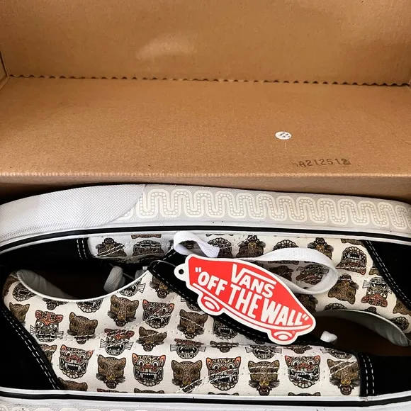 Vans Old Skool Mayan Jaguar Low Top Sneakers Size 11.5 NWB