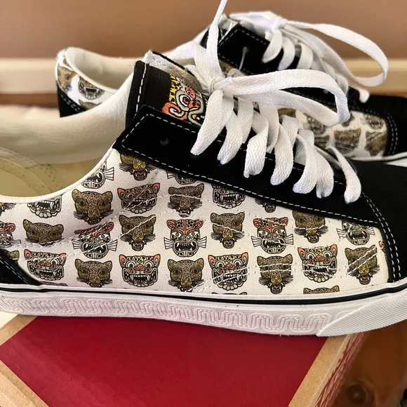 Vans Old Skool Mayan Jaguar Low Top Sneakers Size 11.5 NWB