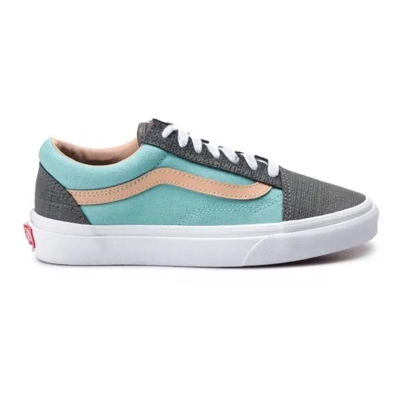 Vans Old Skool Plimsolls