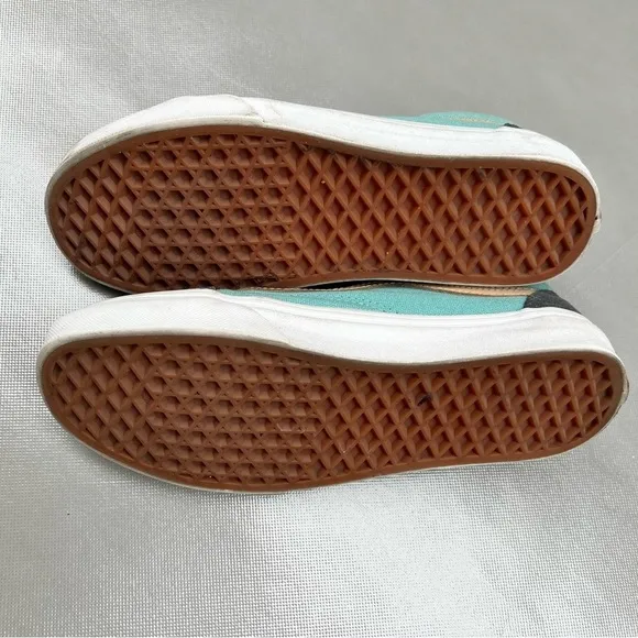 Vans Old Skool Plimsolls