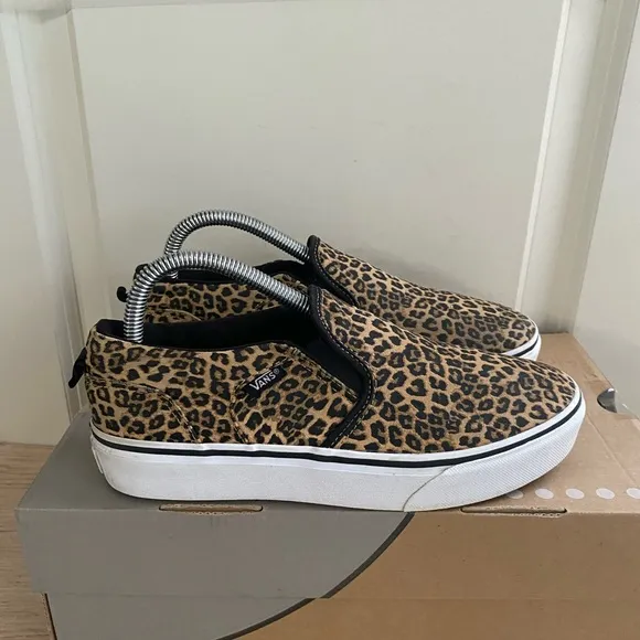 Vans Platform Leopard Print Sneakers - SZ 6 kids
