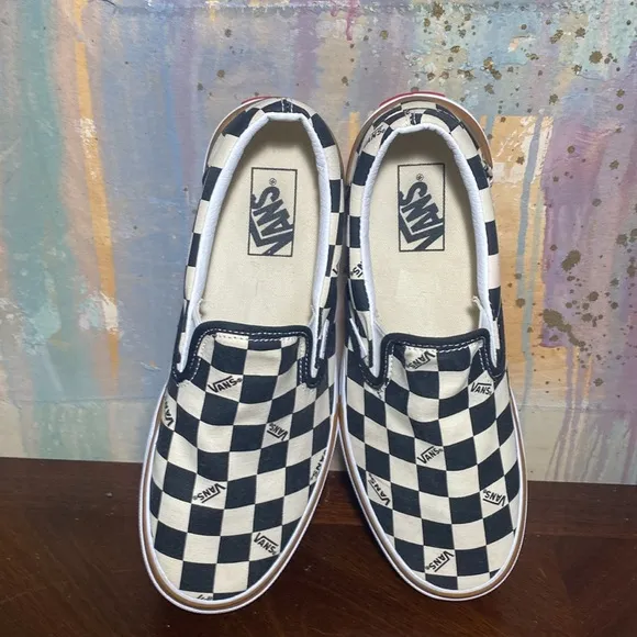 Vans Stacked Checkerboard Platform Slip-On Sneakers Unisex women’s 9.5/ Men’s 8