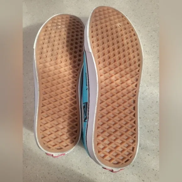 Vans Ward Low Top Turquoise Sneakers- Size 10.5
