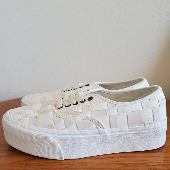 Vans White Pink Woven Checkered Platform Sneakers Men's Shoe 10 Women's 11.5