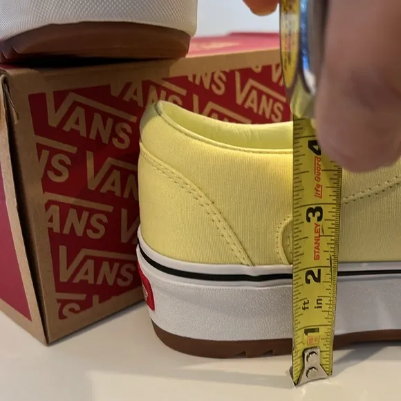 Vans Women’s Asher Platform Slip-On Sneakers color light green NEW size …
