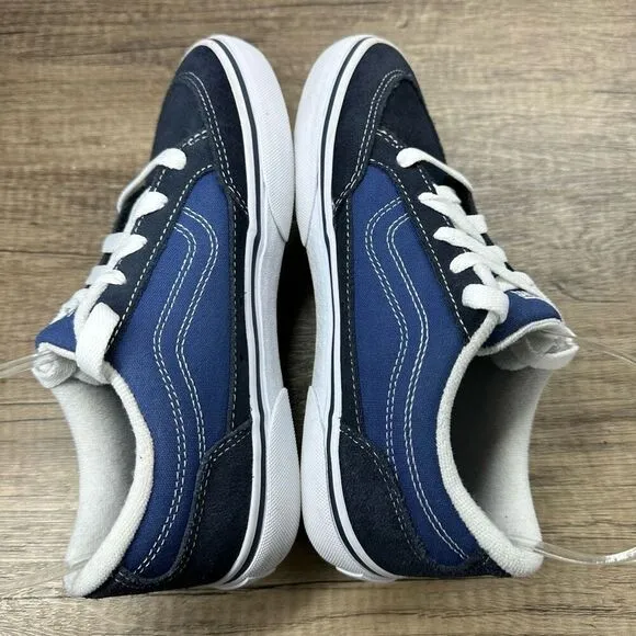 VANS~Boy’s~Bearcat Low Top Black/Blue Skateboarding Sneakers~Size 3.5