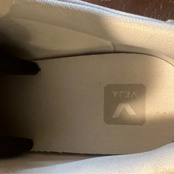 Veja Mens Sneakers White Campo Leather Low Top Size EU43/US 10 Gently Used