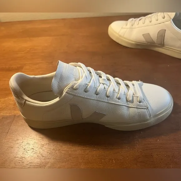 Veja Mens Sneakers White Campo Leather Low Top Size EU43/US 10 Gently Used