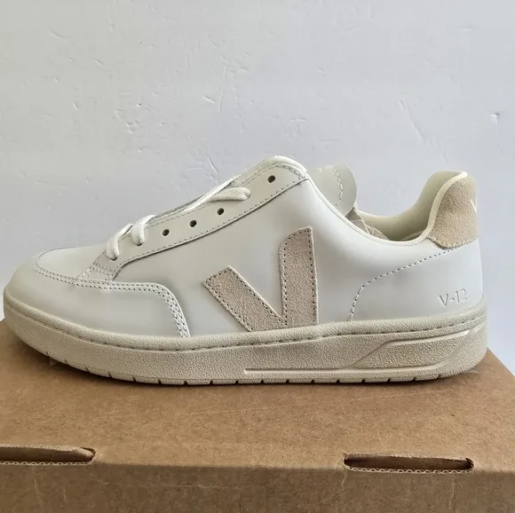 Veja White and Cream Low Top Sneakers Size 40