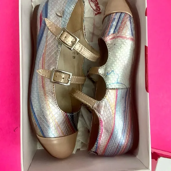 Venettini rose gold flats size 29 girls