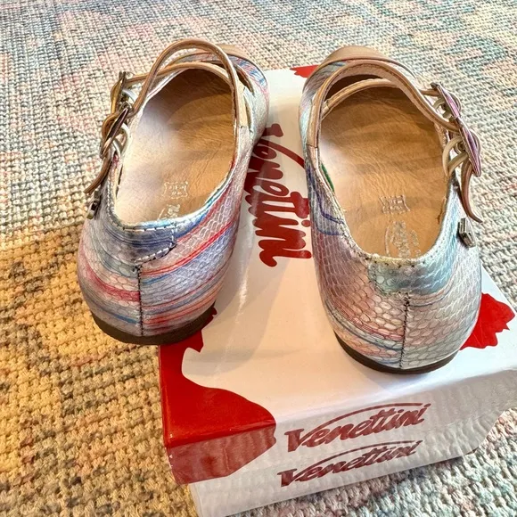 Venettini rose gold flats size 29 girls