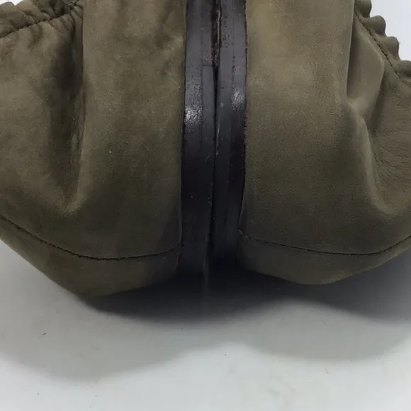 VERA WANG LAVENDER Millie Jewel Olive Suede Flat 7.