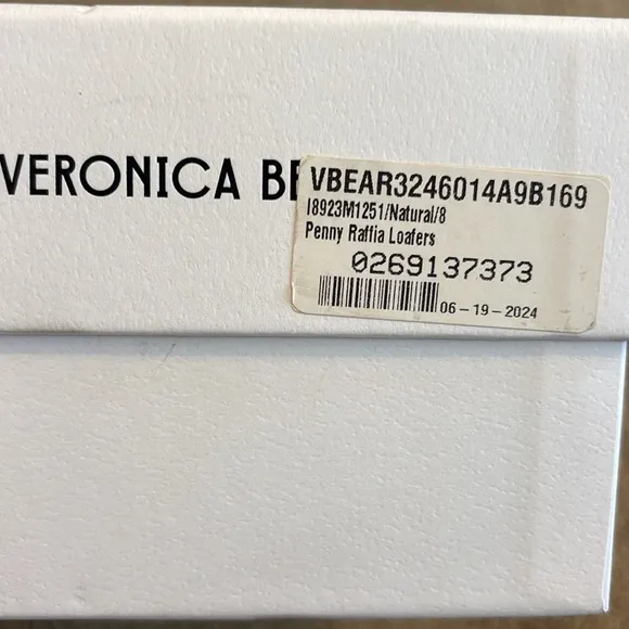 Veronica Beard Raffia Penny Loafers size 8 with Box