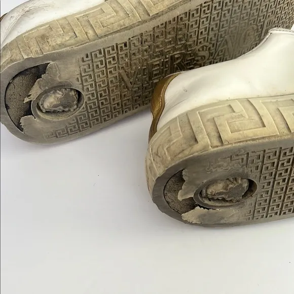 Versace #48753 Greca Low Top Sneakers Size 44 (10.5)