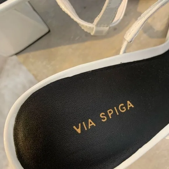𝅺Via Spiga Strap Sandal NIB