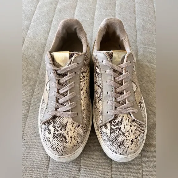 VICTORIA Sz 37 US 6 Snake Print Leather Platform Sneakers Made in Spain Orig$150