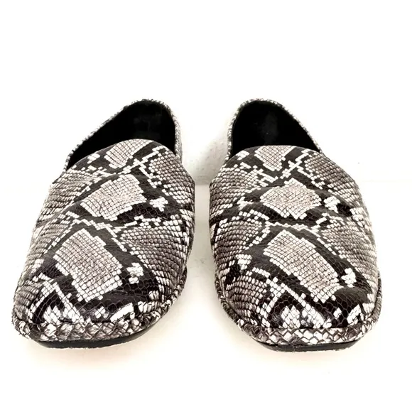 Vince Bogart Ballet Flats Python Snake Print Women’s Size 6
