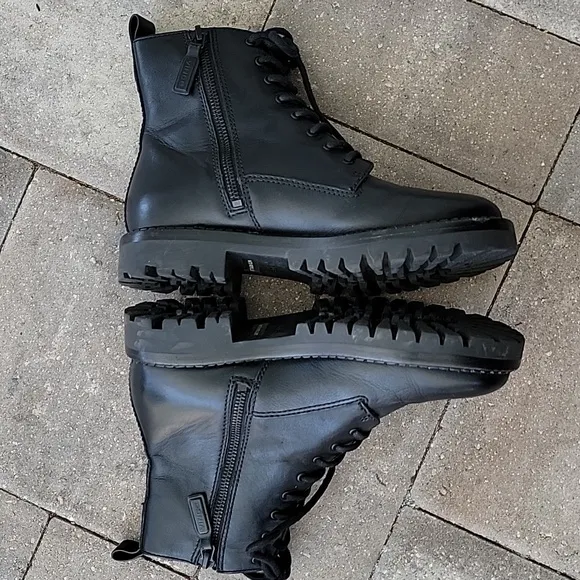 Vince Cabria Lace-Up Leather Combat Boots Sz 6
