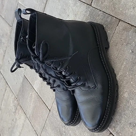 Vince Cabria Lace-Up Leather Combat Boots Sz 6