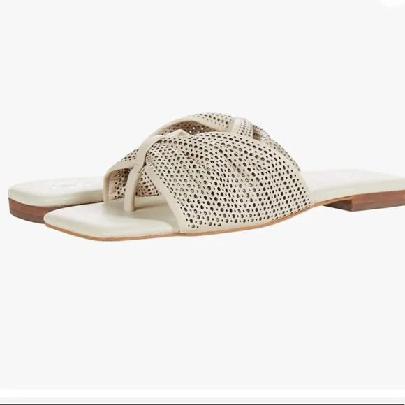 Vince Camuto Amahlee Square Toe Perforated Leather Thong Sandal Size 8.5