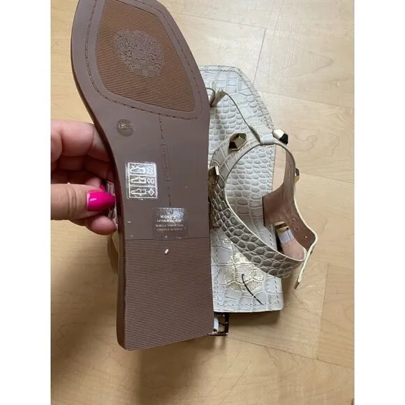 VINCE Camuto &quot;Dailette&quot; studded toe loop Women size 7.5 NEW sandal