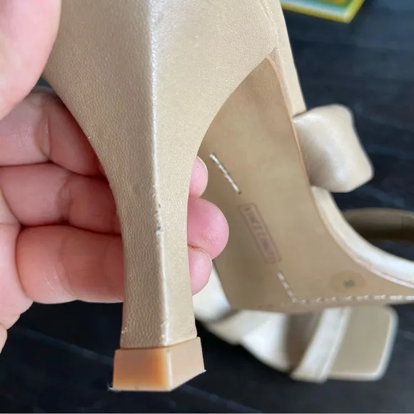 Vince Camuto Aslee Two Strap Sandals Mules Nude Neutral Beige‎ Classic Size 8M