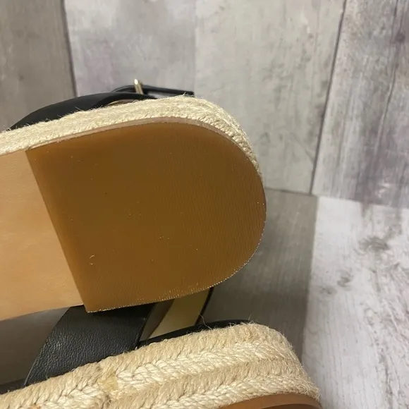 Vince Camuto Kathalia Ankle Strap Sandals Size 8.5