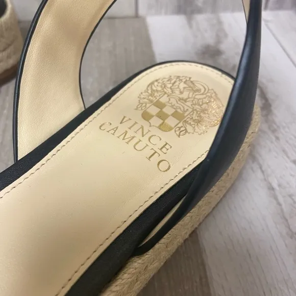 Vince Camuto Kathalia Ankle Strap Sandals Size 8.5