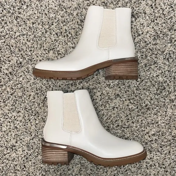 Vince Camuto Leather Kelivena Chelsea Boots