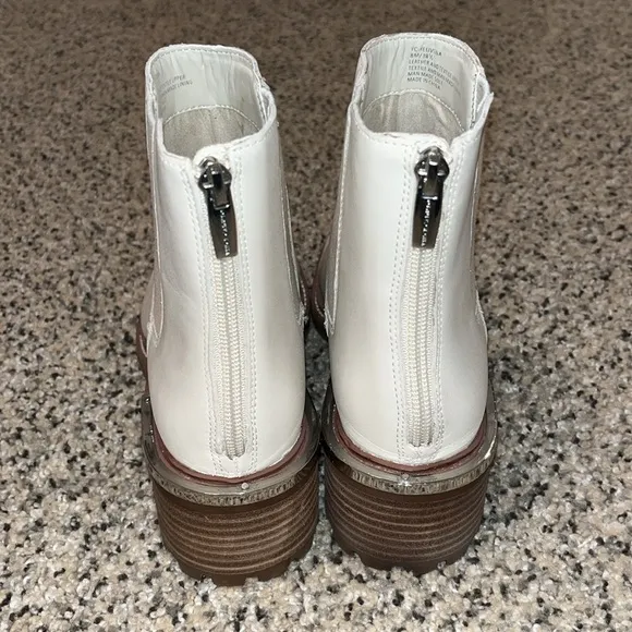 Vince Camuto Leather Kelivena Chelsea Boots