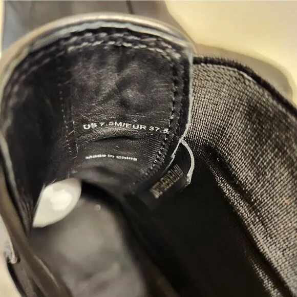 Vince Cecyl Black Leather Water Repellant Pull-on Chelsea Boots Sz. 7.5 Ret $500