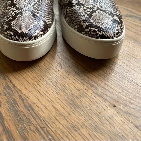VINCE Garvey snake print slip on platform sneakers 7.5 NEW