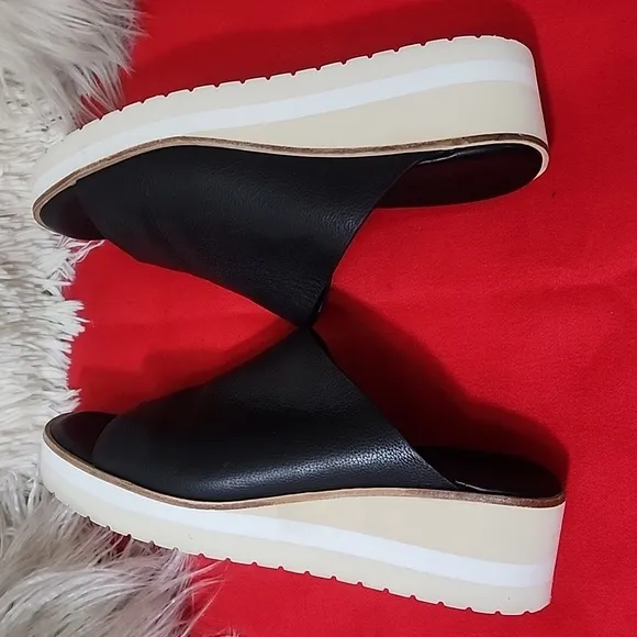 Vince Sarria Black Slide Sandals for Women